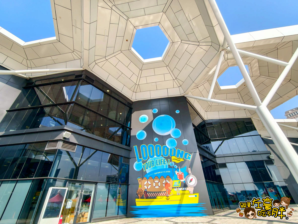 FOCUS13珊瑚廣場,光榮碼頭,高雄景點,高雄流行音樂中心,高雄百貨,高雄購物中心