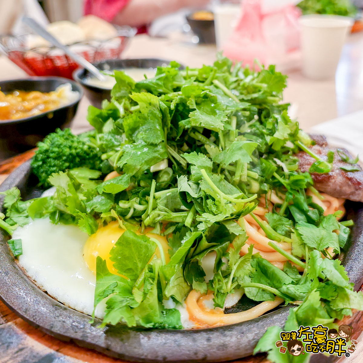 勝利新村,勝利星村美食,吃到飽,屏東牛排,屏東美食,愛食記,牛排推薦,自助吧,鐵板麵,雞排推薦,香菜