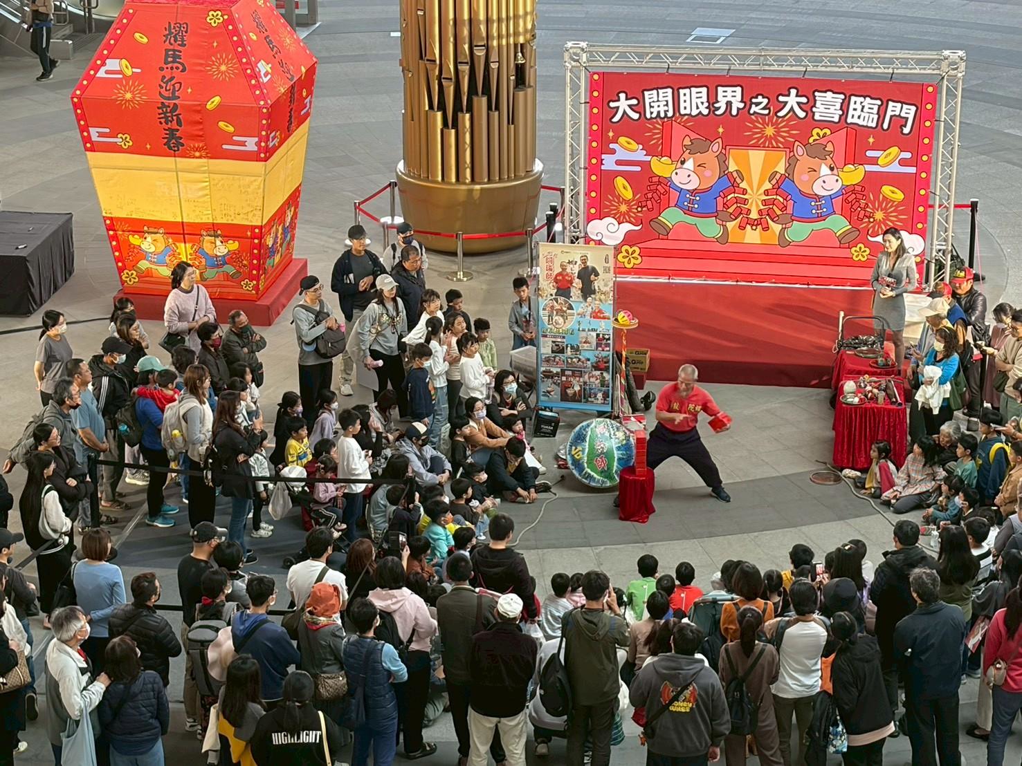 環球購物中心,高雄旅遊,高雄火車,高雄車站