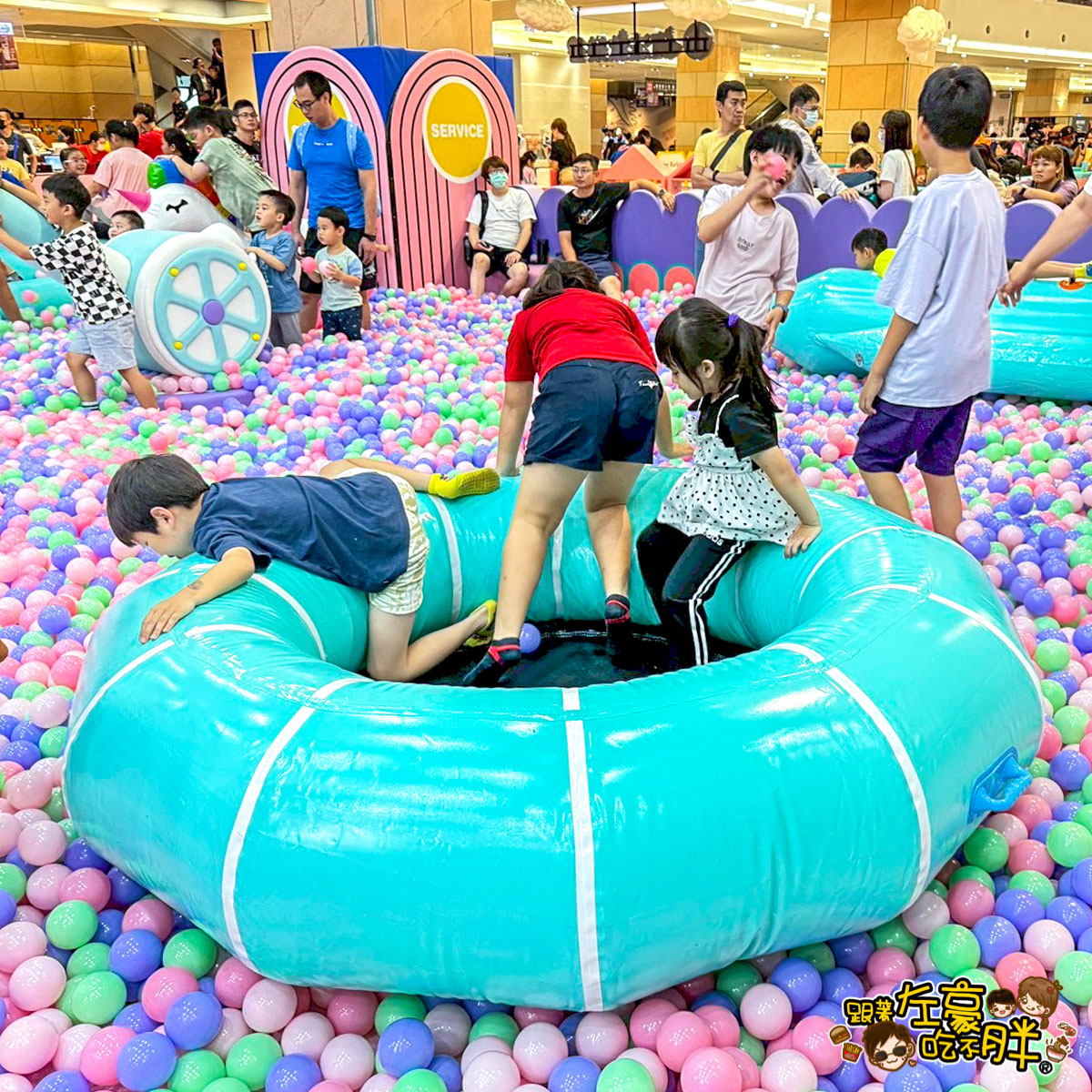 義大世界,義大購物中心,親子景點,追風奇幻島,追風奇幻島票價,雨天備案,高雄室內景點,高雄旅遊,高雄景點