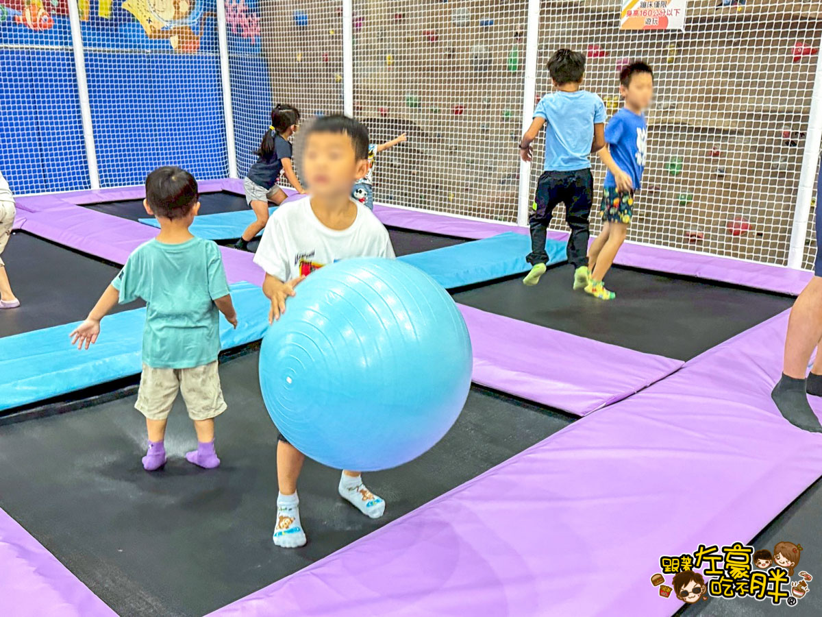 義大世界,義大購物中心,親子景點,追風奇幻島,追風奇幻島票價,雨天備案,高雄室內景點,高雄旅遊,高雄景點 義大世界,義大購物中心,親子景點,追風奇幻島,追風奇幻島票價,雨天備案,高雄室內景點,高雄旅遊,高雄景點