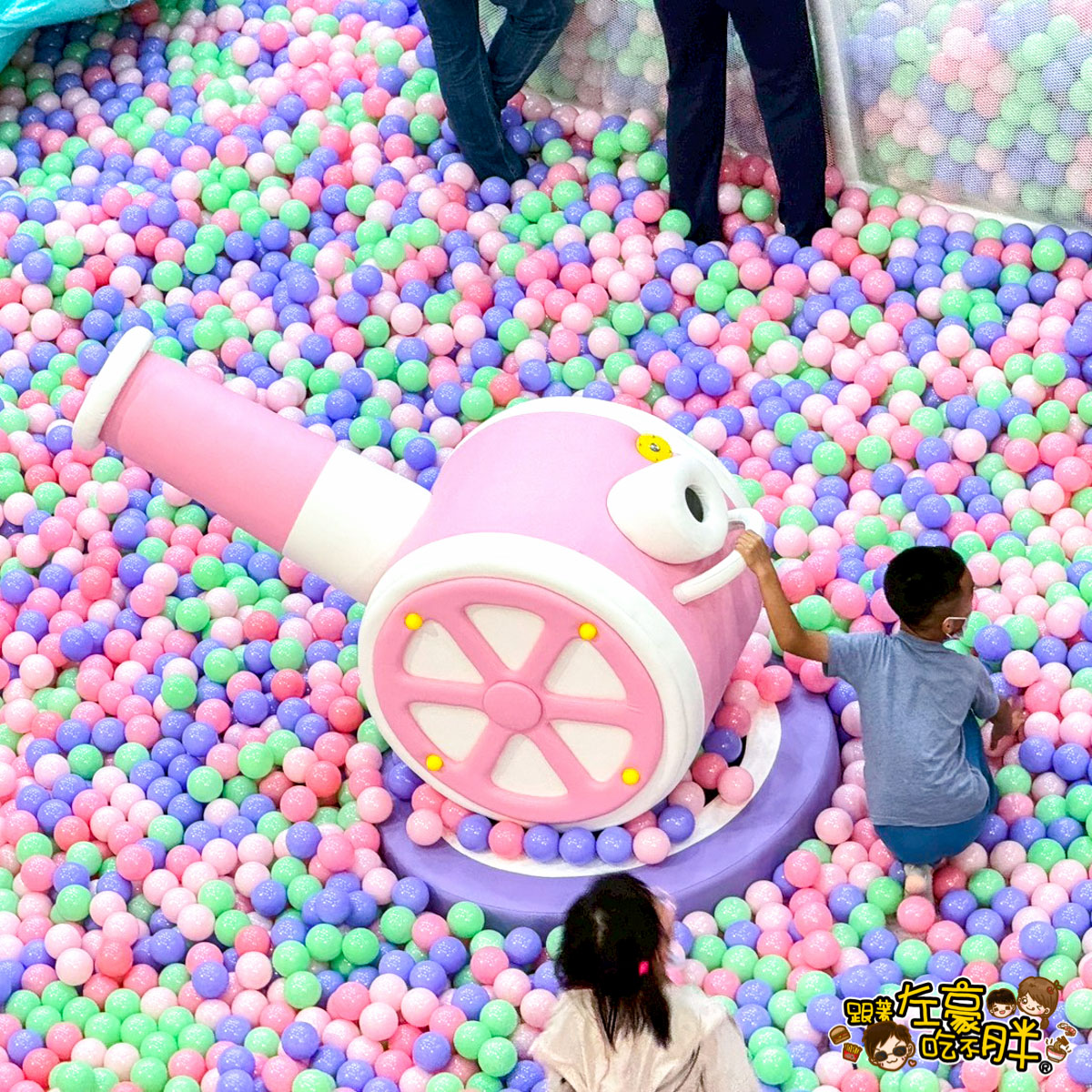 義大世界,義大購物中心,親子景點,追風奇幻島,追風奇幻島票價,雨天備案,高雄室內景點,高雄旅遊,高雄景點 義大世界,義大購物中心,親子景點,追風奇幻島,追風奇幻島票價,雨天備案,高雄室內景點,高雄旅遊,高雄景點